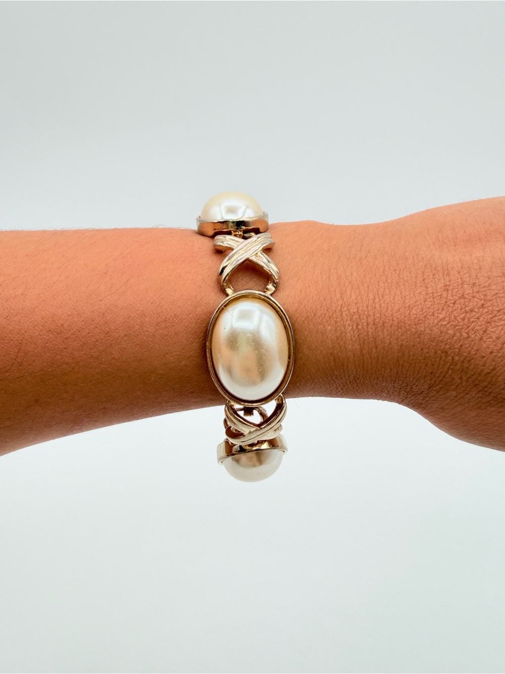 Vintage Gold Tone Faux Pearl Link Bracelet
